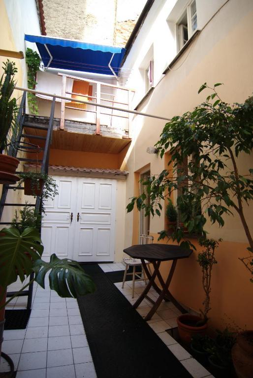 U Zlateho Konicka / The Golden Horse House 3*