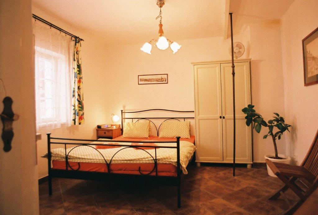 Bed and breakfast U Zlateho Konicka / The Golden Horse House
